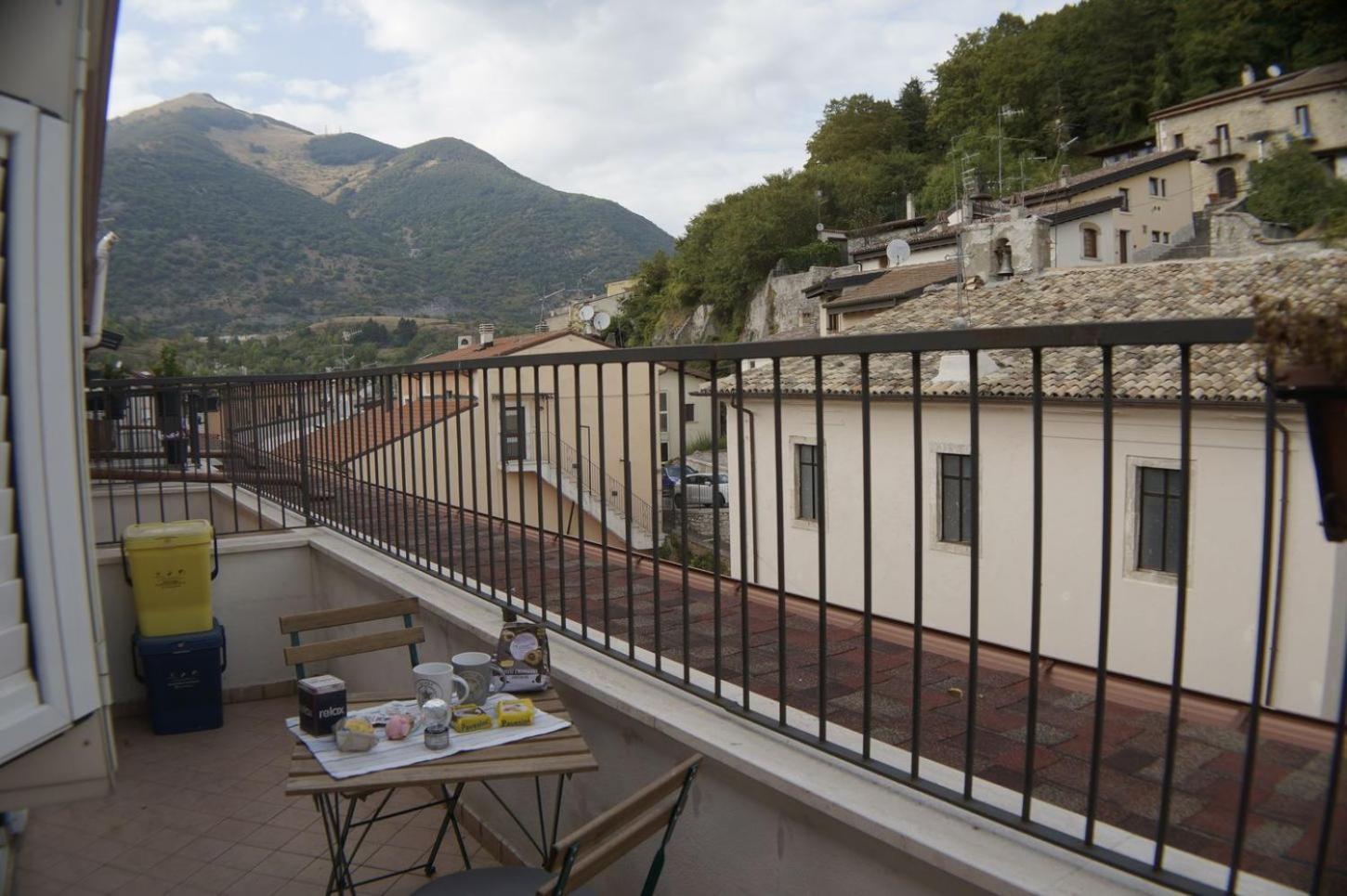 Casa Vacanze Donna Lucia Castel Di Sangro Exterior photo